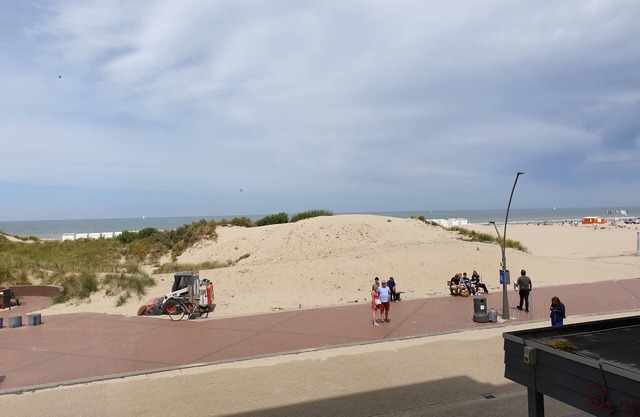 Appartment with seaside view and 2 parking spaces