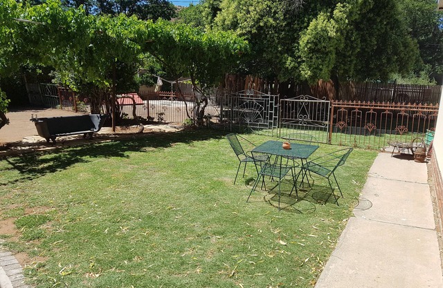 Appartment with small yard