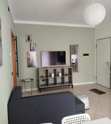 Apt near Expo and Center 9
