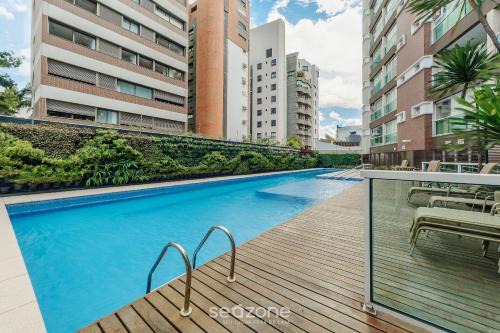 Apt with balcony 750m from Batman Alley PDM0208