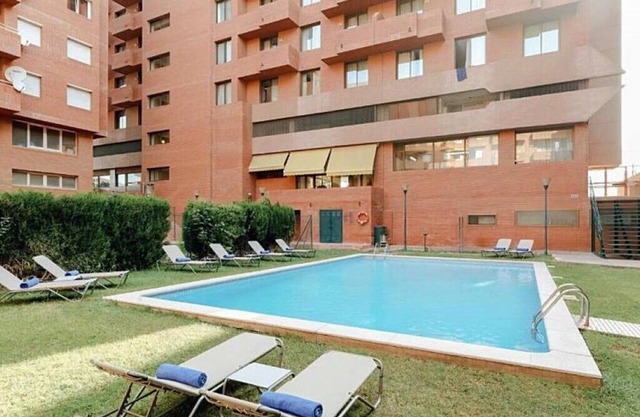 Apto.barcelona/sant Joan Despí, 3 Pers./apto