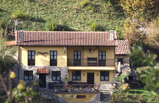 Apto con Wifi en el corazon Parque Natural Ubiñas