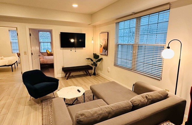 Arcade 2BR Apt in Walk-up w Laundry