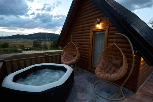 Arhetip, Kikina Villa