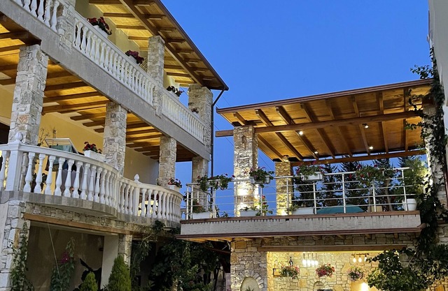 Arial Penthouse Suites