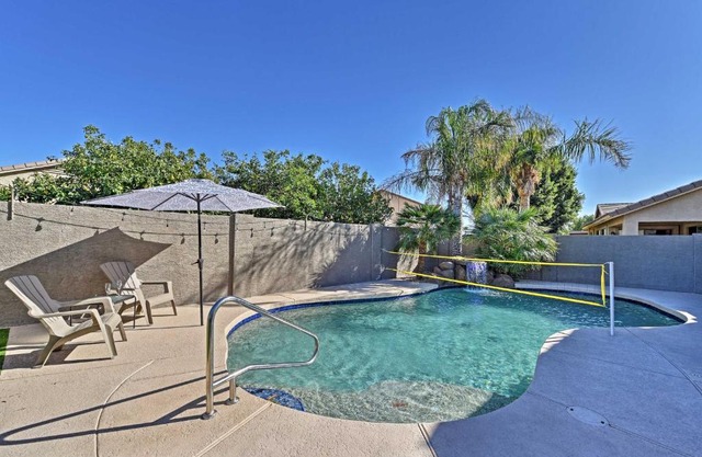 Arizona Retreat with Heated Pool, Fire Pit and Grill!