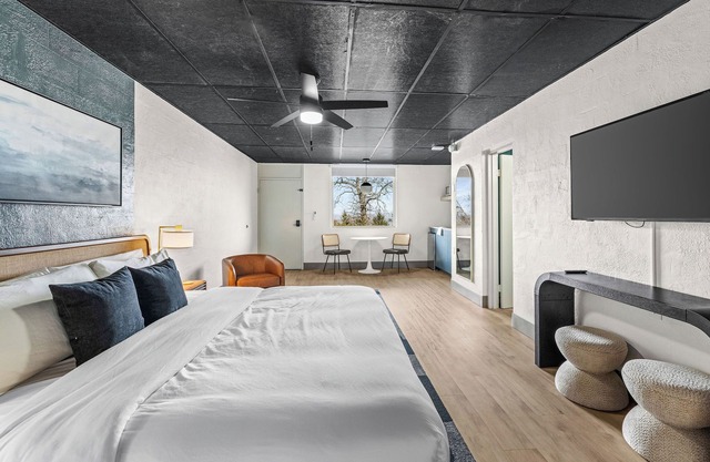Arka Motel