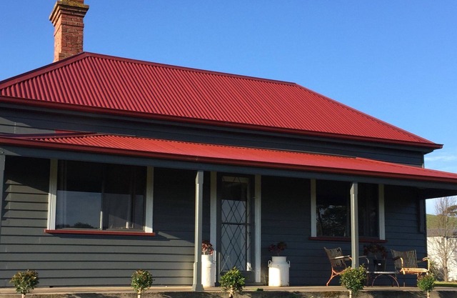 Arnolds of Noorat (Self contained cottage)