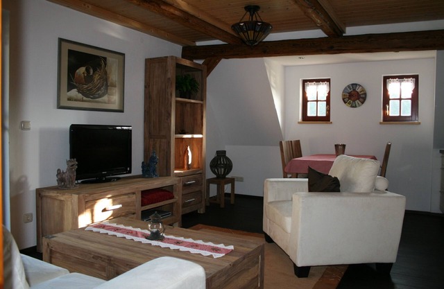 arrive, take a deep breath, let your mind wander . 5-star apartment