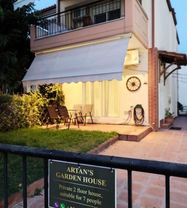 Artan`s garden house