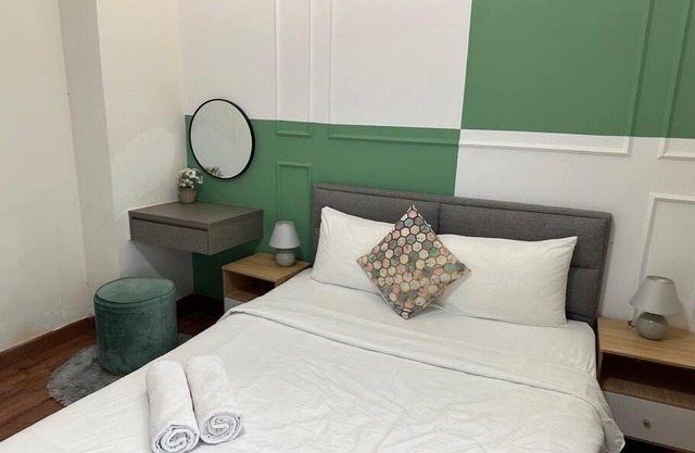 ArteMk 6Pax NetflixYtb Petfrndly