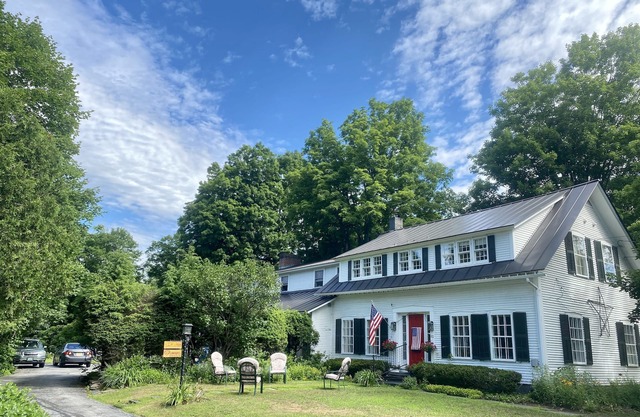 Artful Lodging & Retreats Civil War Infirmary 2nd Fl'r 3 Bdrm Apt Montpelier VT