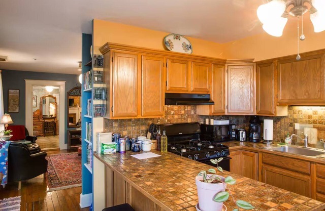 Artist's Guest Quarters in Grant Park