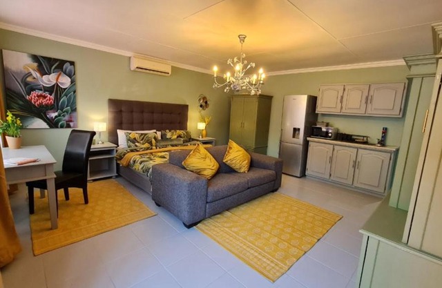 Arum Lily Guest Rooms