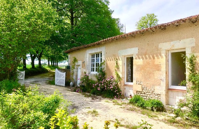 As seen on A New Life in The Sun - Beautiful 3 bedroom cottage with shared pool