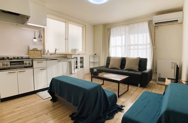 Asahikawa Station 10 min walk to ski slopes and sightseeing spots WiFi is available for 5 people - Shinsanjo Home 402/Asahikawa Hokkaidō