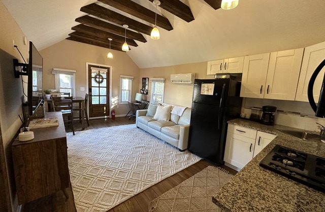 Asbury Park Cottage near beach/lake. Safe, Separate and Sanitized