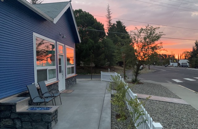 Ashland's Mountain View Vacation Rental.