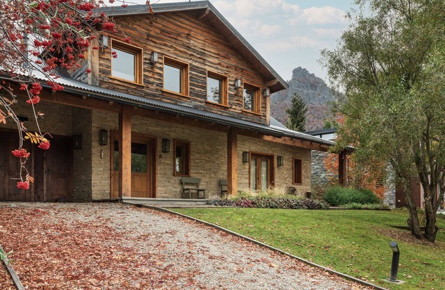 Astonishing House in Bariloche, Patagonia, Winter and Summer