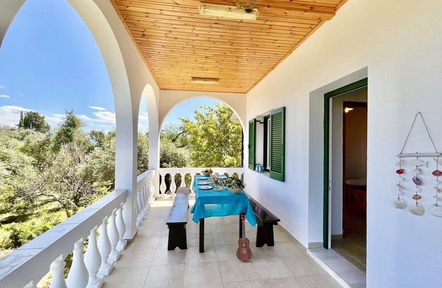Astra Beach House in Astrakeri Bay