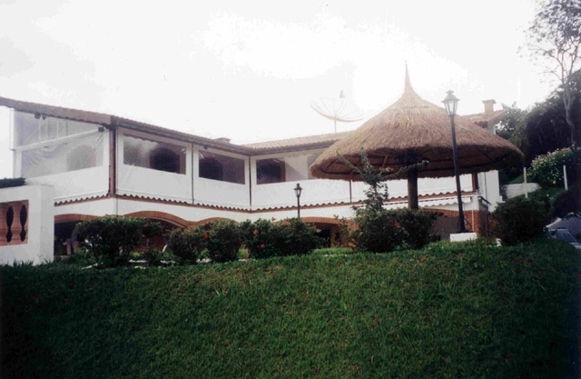 ATIBAIA - EASY ACCESS IN CLOSED CONDOMINIUM, NEAR BIG STONE