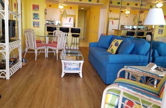 Atlantic Beach Ocean Front Condo Beautifully Decorated