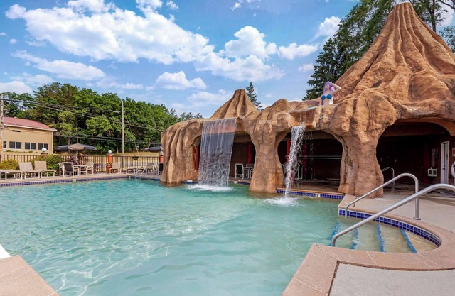 Atlantis Family Waterpark Hotel, an Ascend Collection Hotel