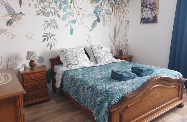 Attractive 3-room apartment with private terrace.