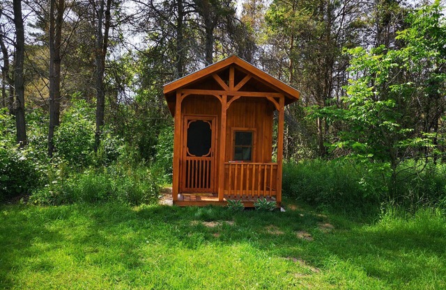 Atwood Glamping Bunkie, Hepworth, 3 Wooded Acres