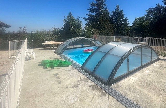 ATYPICAL GITE WITH COVERED SWIMMING POOL in summer