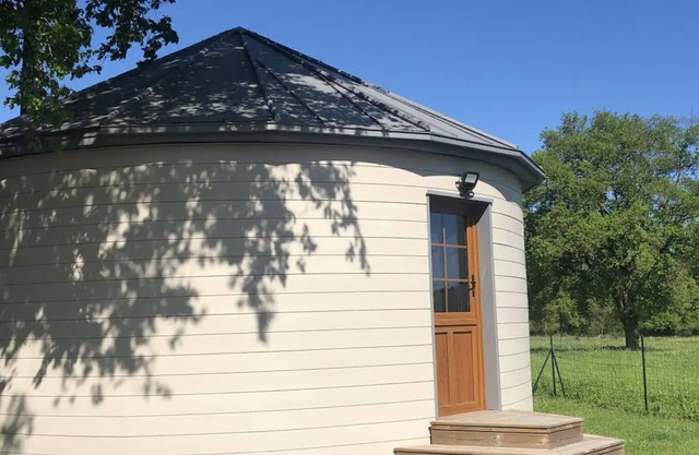 Atypical gîte for 4 people 15 min from Angers