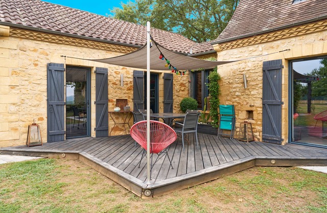 Au Bout du Chemin – Charming House with View of Montfort Castle