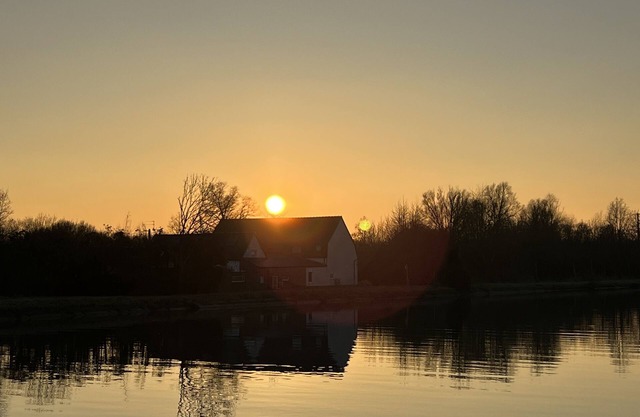 Au Soleil vert : Cottage in a privileged natural setting
