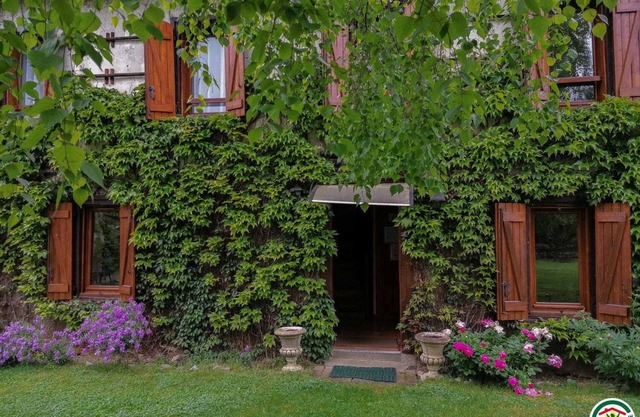 Au Village - Izaut-de-l'Hôtel