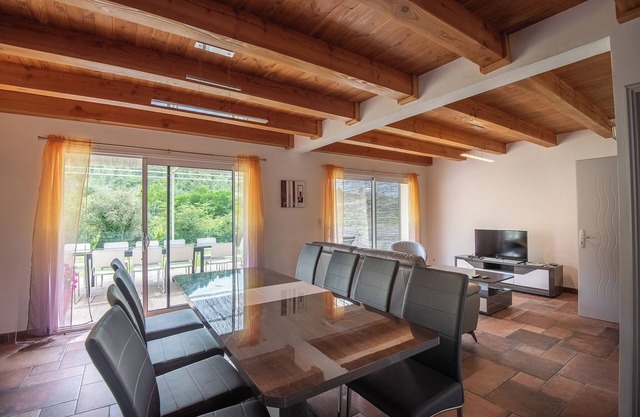 AUBENAS-VALS LES BAINS- VALLON PONT D'ARC BEAUTIFUL NEW CLIAMTIZED VILLA