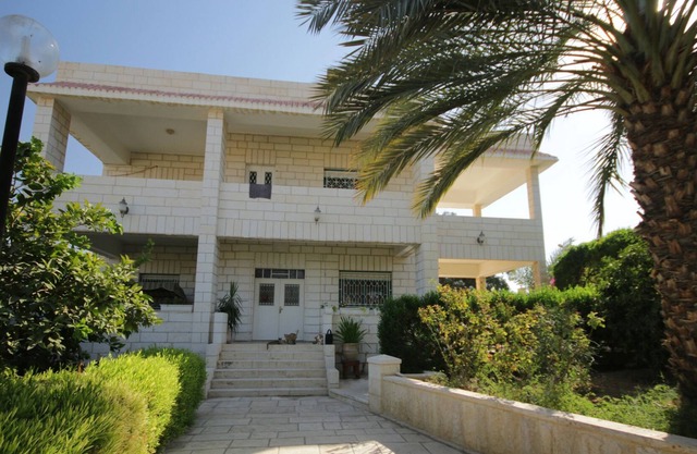 Auberg-Inn Guesthouse