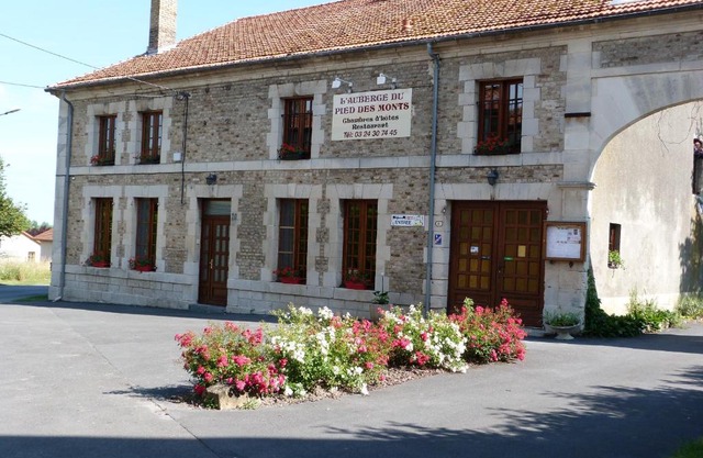 auberge du pied des monts