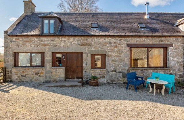 Auchingoul Cottage by Interhome
