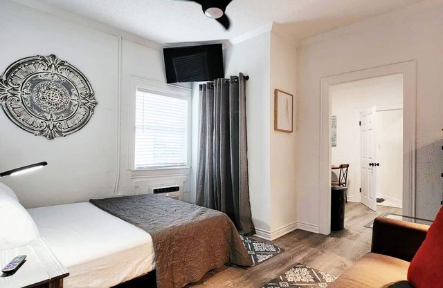 Audubon House Apt. 5 Studio