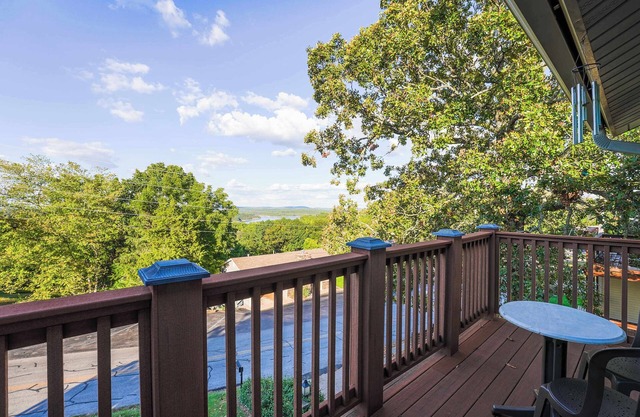 August Promo Peaceful Prairie Creek Escape