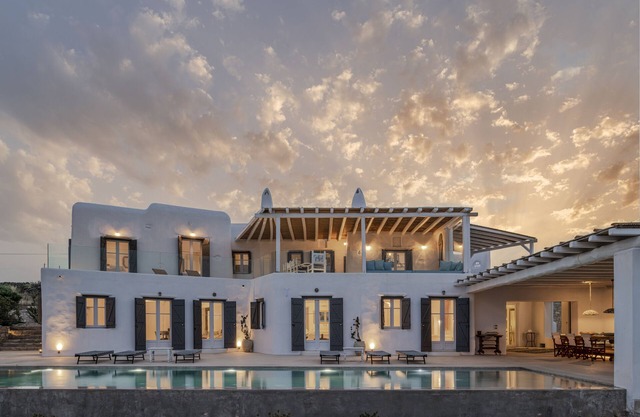 Aura villa A story to tell