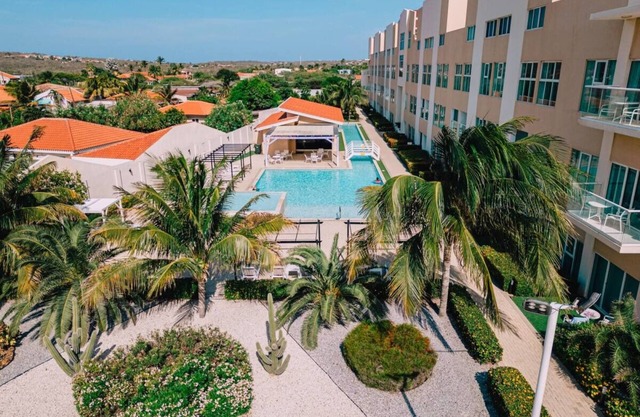 Aurba Sun and Sand: 2-bedroom apartment in welcoming Noord with WiFi, AC, Gym