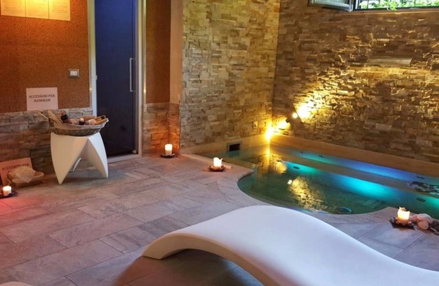 Aurelia Garden Gold Bed & Breakfast