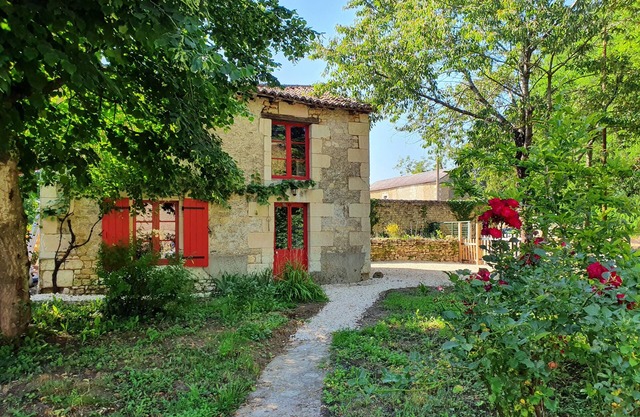 Authentic and warm, Gîte de Marcoux