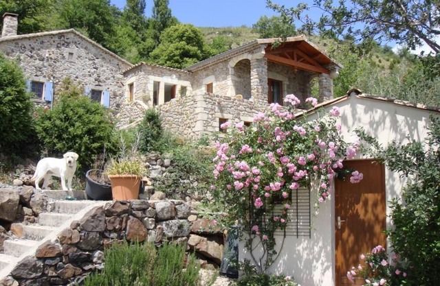 Authentic architecture, ultimate tranquility, stunning views, parking