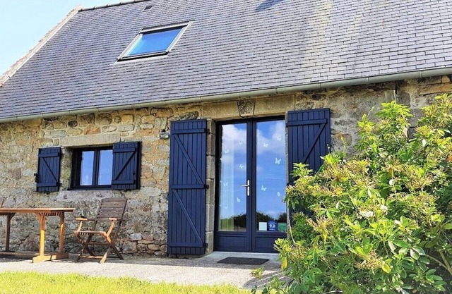 Authentic cottage close to the sea with vineyard view