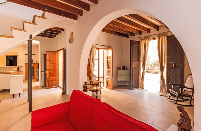Authentic village house with sea views in the heritage district of Andratx