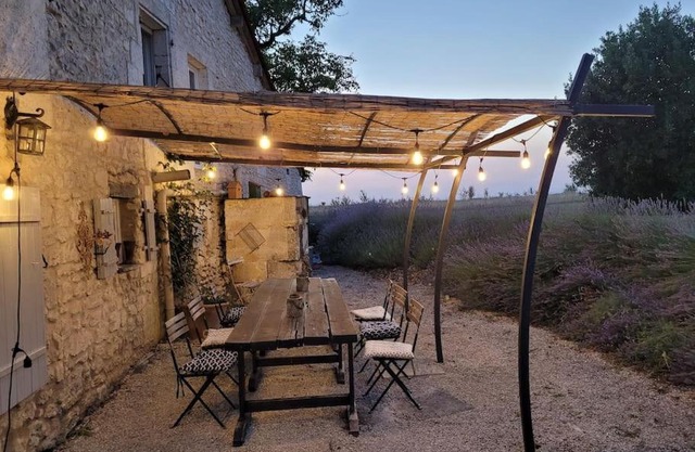 Authentiek landhuis met zwembad in Dordogne.