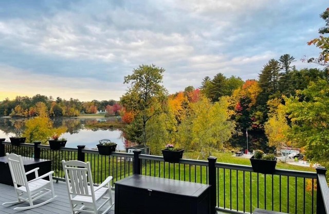 Autumn Lakeside Retreat on Locke Lake — Stunning Views & Private Hot Tub