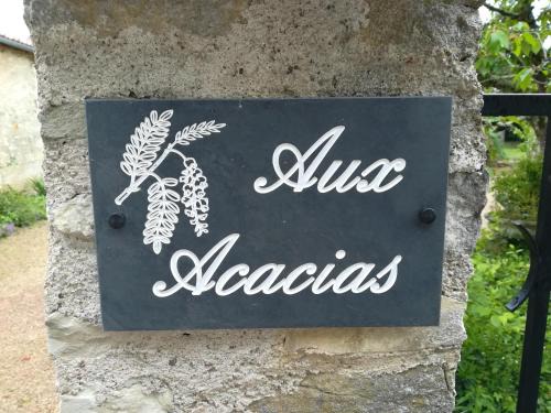 Aux Acacias